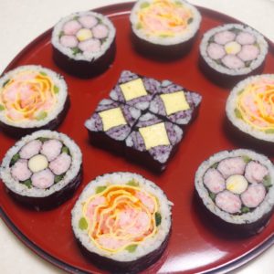 JSIA日本寿司ｲﾝｽﾄﾗｸﾀｰ協会 飾り巻き寿司3級講座